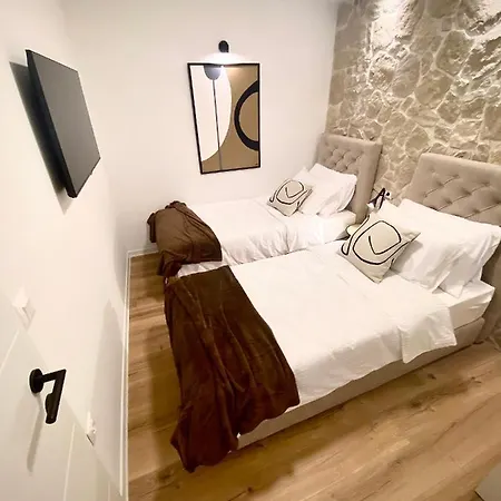 Walls In Old Town Of Appartement *