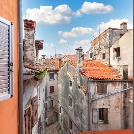 Appartement Walls In Old Town Of Rovinj